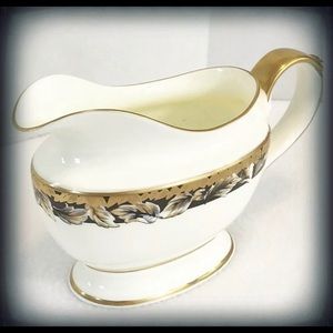 Pfaltzgraff “Golden Echo” China Gravy Boat